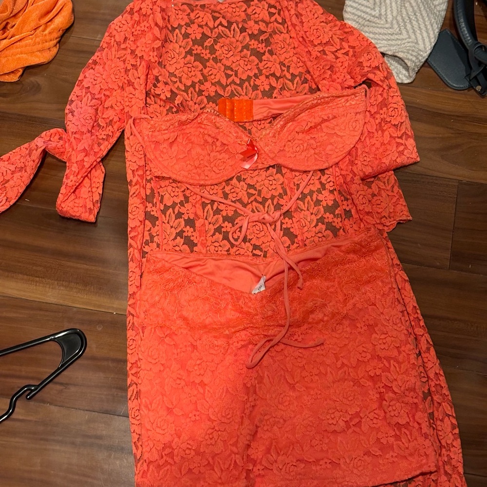 Outcast 3 piece skirt set. Never worn. XS